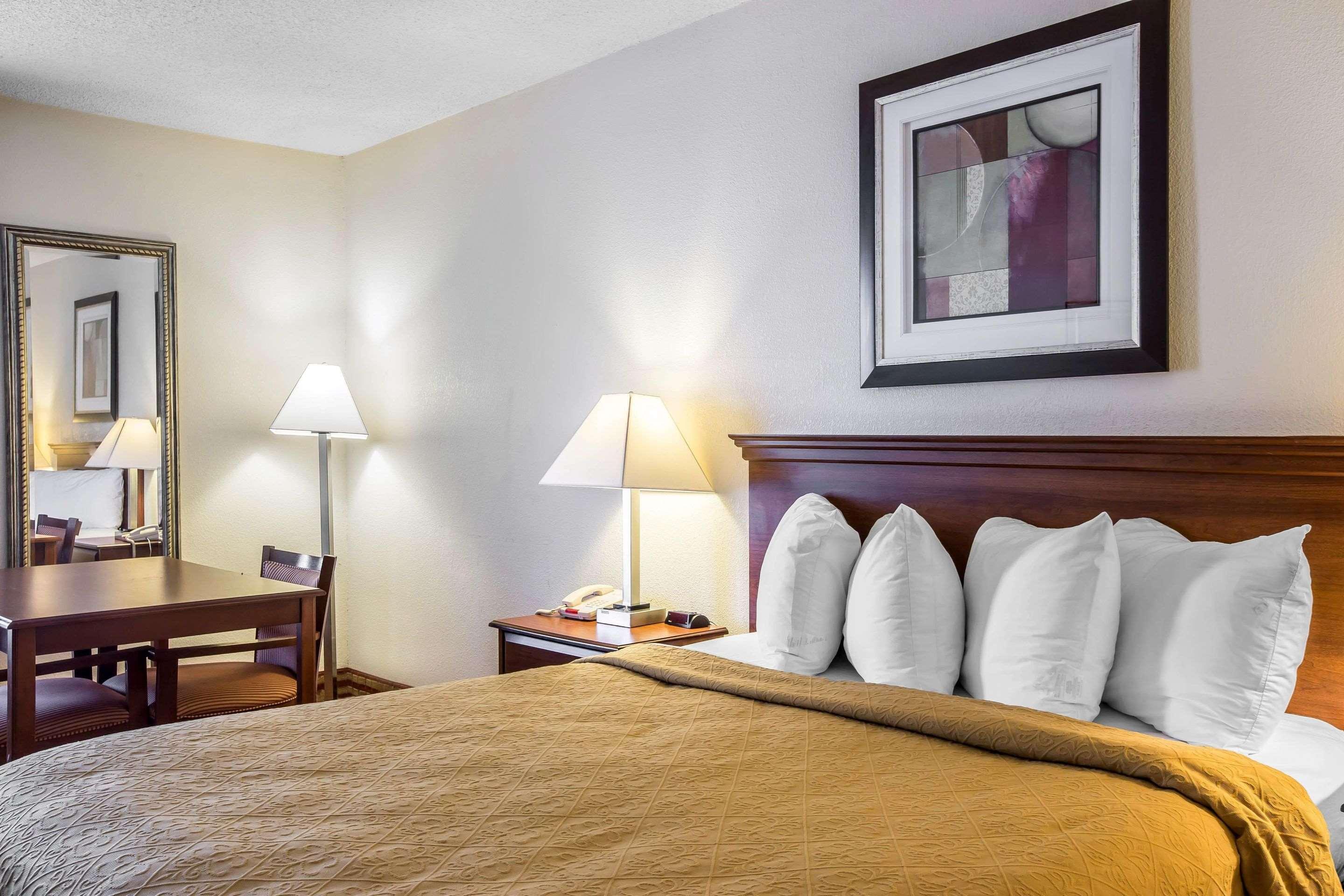Quality Inn Madison Buitenkant foto